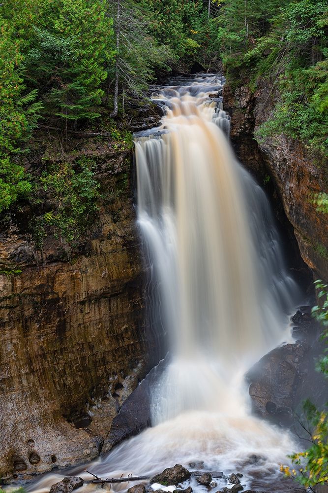 Miners Falls in fall-Pictured Rocks National Lakeshore-Alger County-Michigan